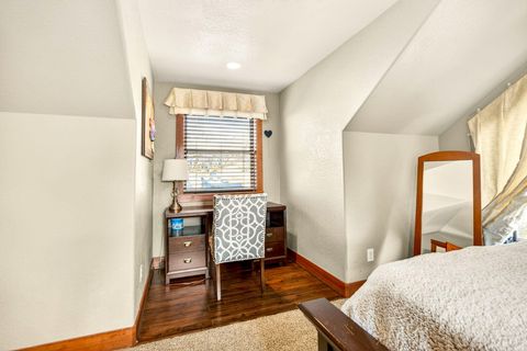 Tiny photo for 4182 N Roxy Drive, Medford, OR 97504 (MLS # 220215071)