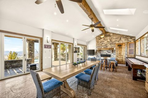 Tiny photo for 4182 N Roxy Drive, Medford, OR 97504 (MLS # 220215071)