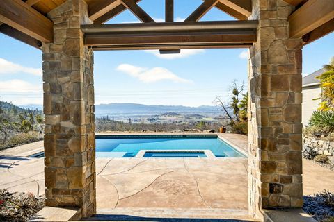 Tiny photo for 4182 N Roxy Drive, Medford, OR 97504 (MLS # 220215071)