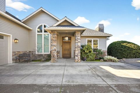 Tiny photo for 4182 N Roxy Drive, Medford, OR 97504 (MLS # 220215071)
