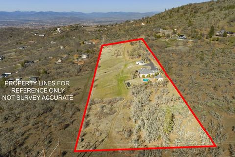 Tiny photo for 4182 N Roxy Drive, Medford, OR 97504 (MLS # 220215071)