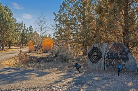 Tiny photo for 18025 Cascade Estates Drive, Bend, OR 97703 (MLS # 220212028)