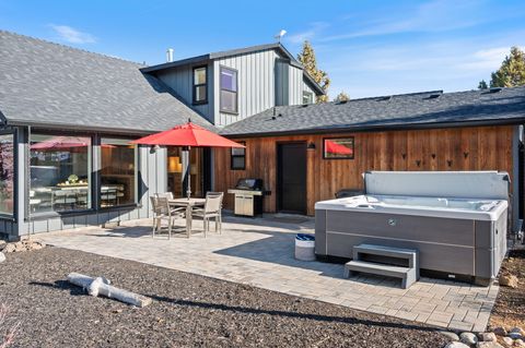 Tiny photo for 18025 Cascade Estates Drive, Bend, OR 97703 (MLS # 220212028)