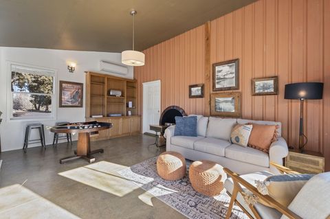 Tiny photo for 18025 Cascade Estates Drive, Bend, OR 97703 (MLS # 220212028)