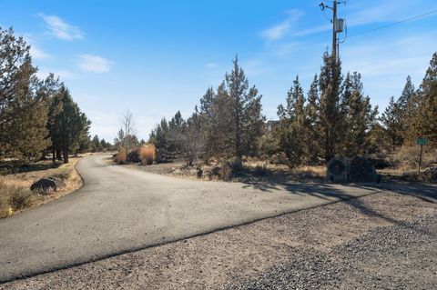 Tiny photo for 18025 Cascade Estates Drive, Bend, OR 97703 (MLS # 220212028)
