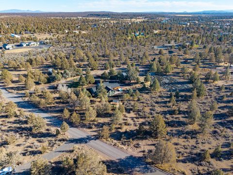Tiny photo for 18025 Cascade Estates Drive, Bend, OR 97703 (MLS # 220212028)