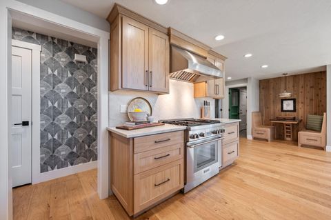 Tiny photo for 18025 Cascade Estates Drive, Bend, OR 97703 (MLS # 220212028)