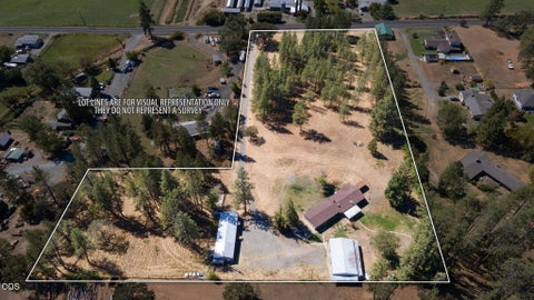 Photo of 6141 New Hope Road, Grants Pass, OR 97527 (MLS # 220228585)