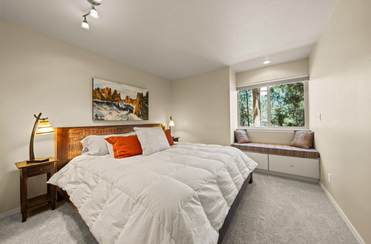 Awbrey Meadows - Residential