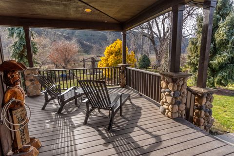 Tiny photo for 6100 Eightmile Road, The Dalles, OR 97058 (MLS # 220220770)