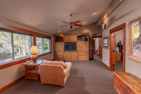Tiny photo for 6100 Eightmile Road, The Dalles, OR 97058 (MLS # 220220770)
