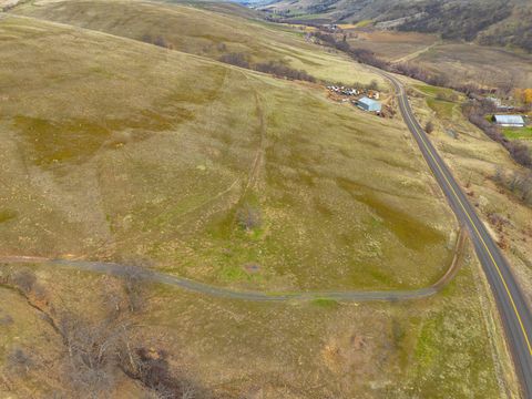 Tiny photo for 6100 Eightmile Road, The Dalles, OR 97058 (MLS # 220220770)