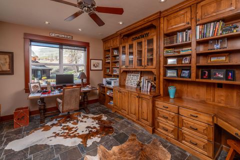 Tiny photo for 6100 Eightmile Road, The Dalles, OR 97058 (MLS # 220220770)