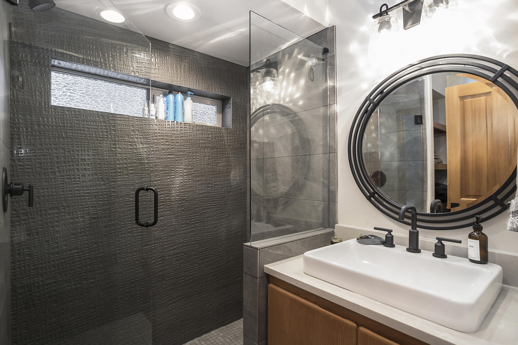 River Bluff Estate - Residential