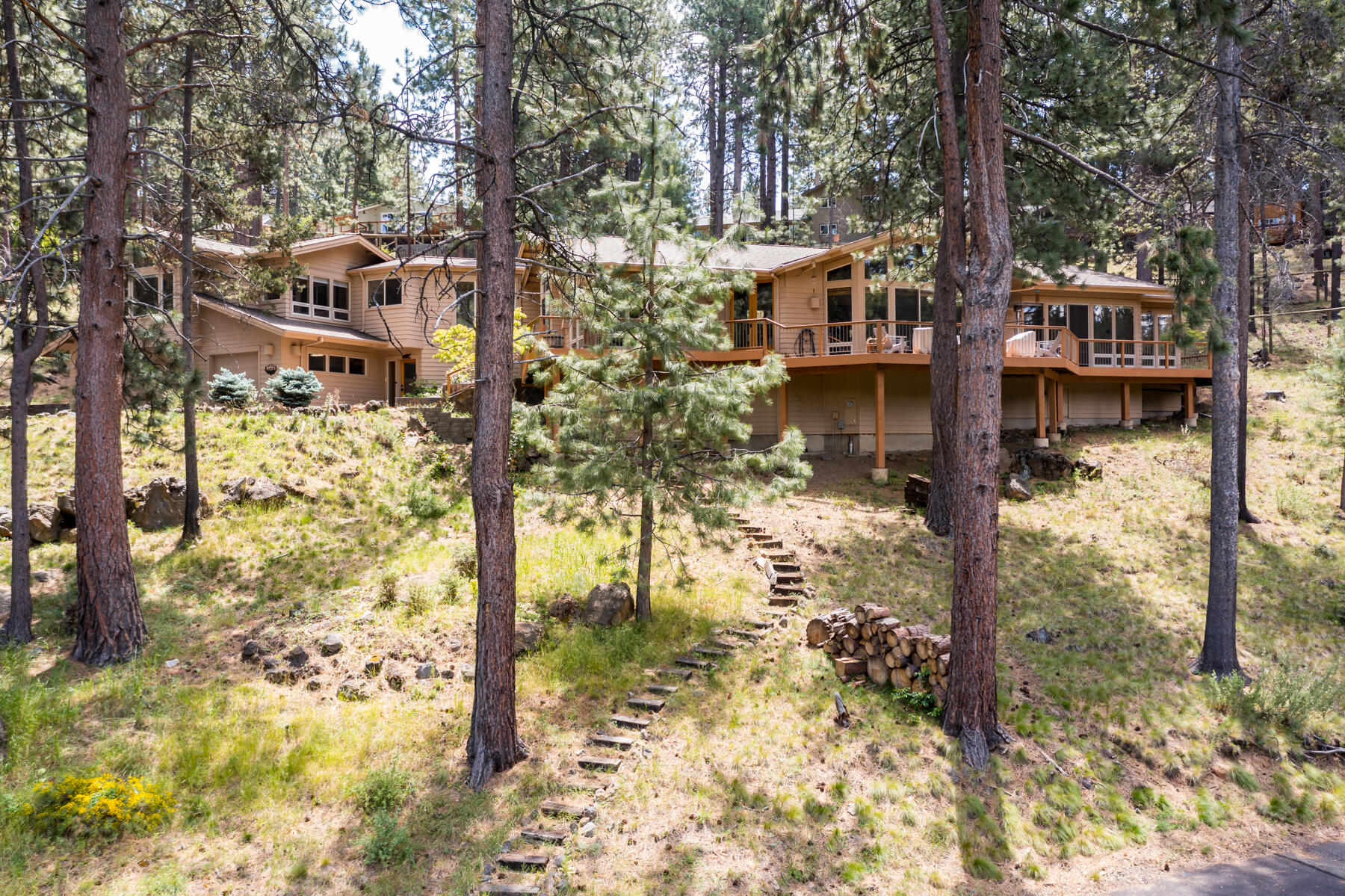 River Bluff Estate - Residential