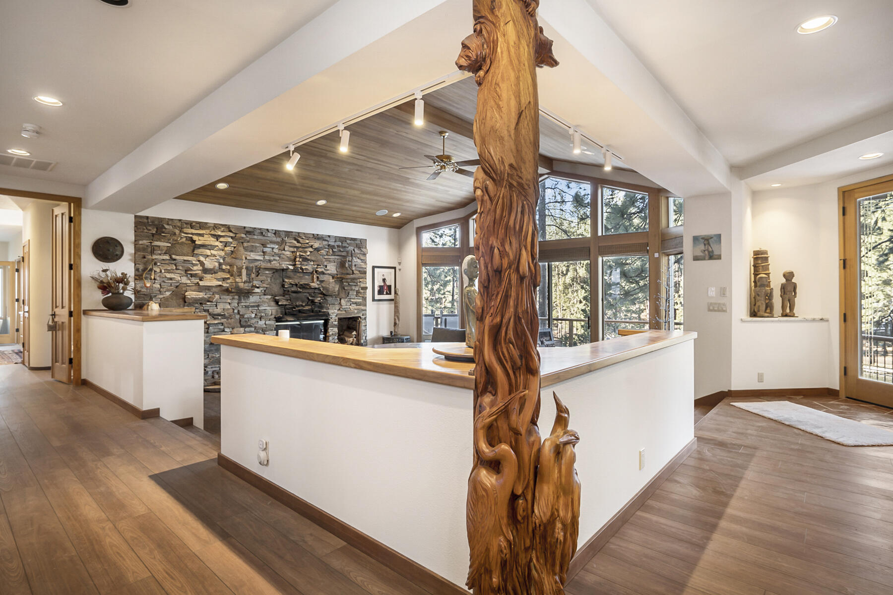 River Bluff Estate - Residential