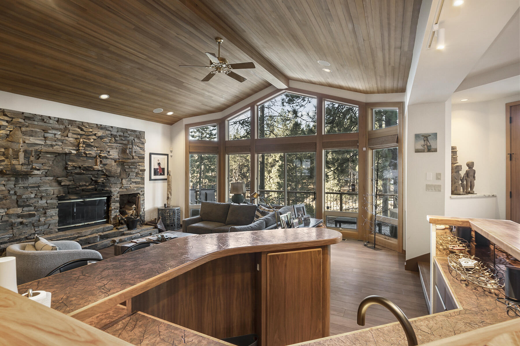 River Bluff Estate - Residential