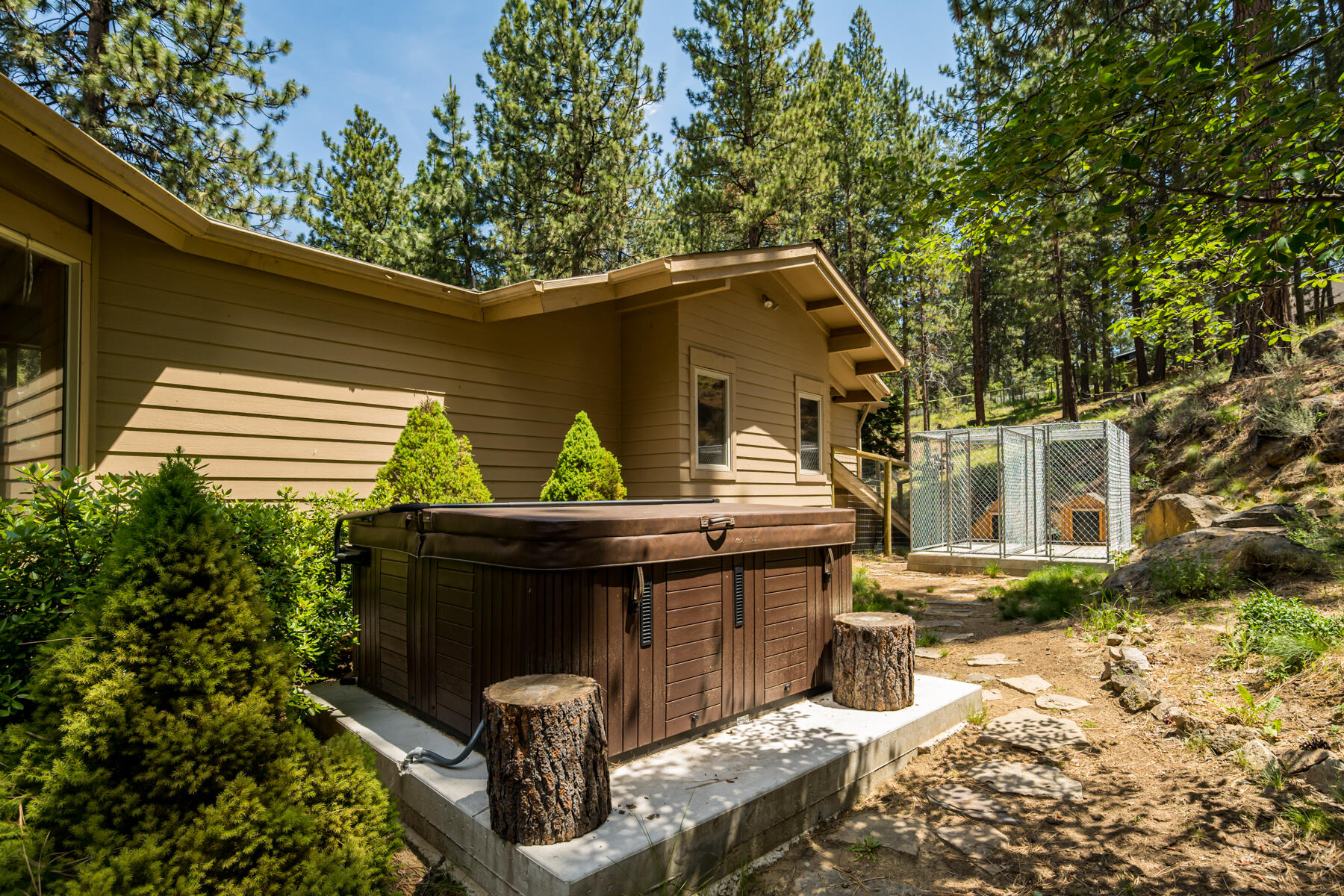 River Bluff Estate - Residential