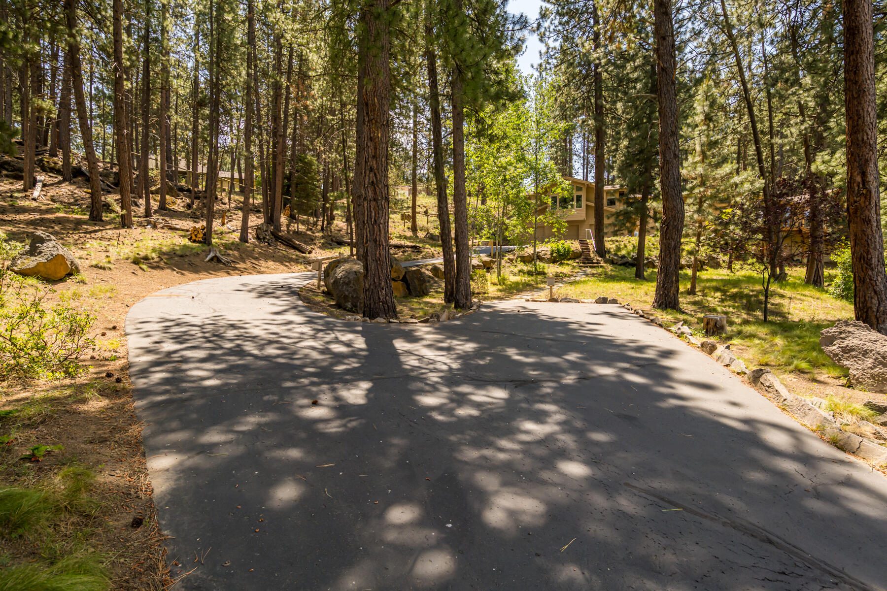 River Bluff Estate - Residential