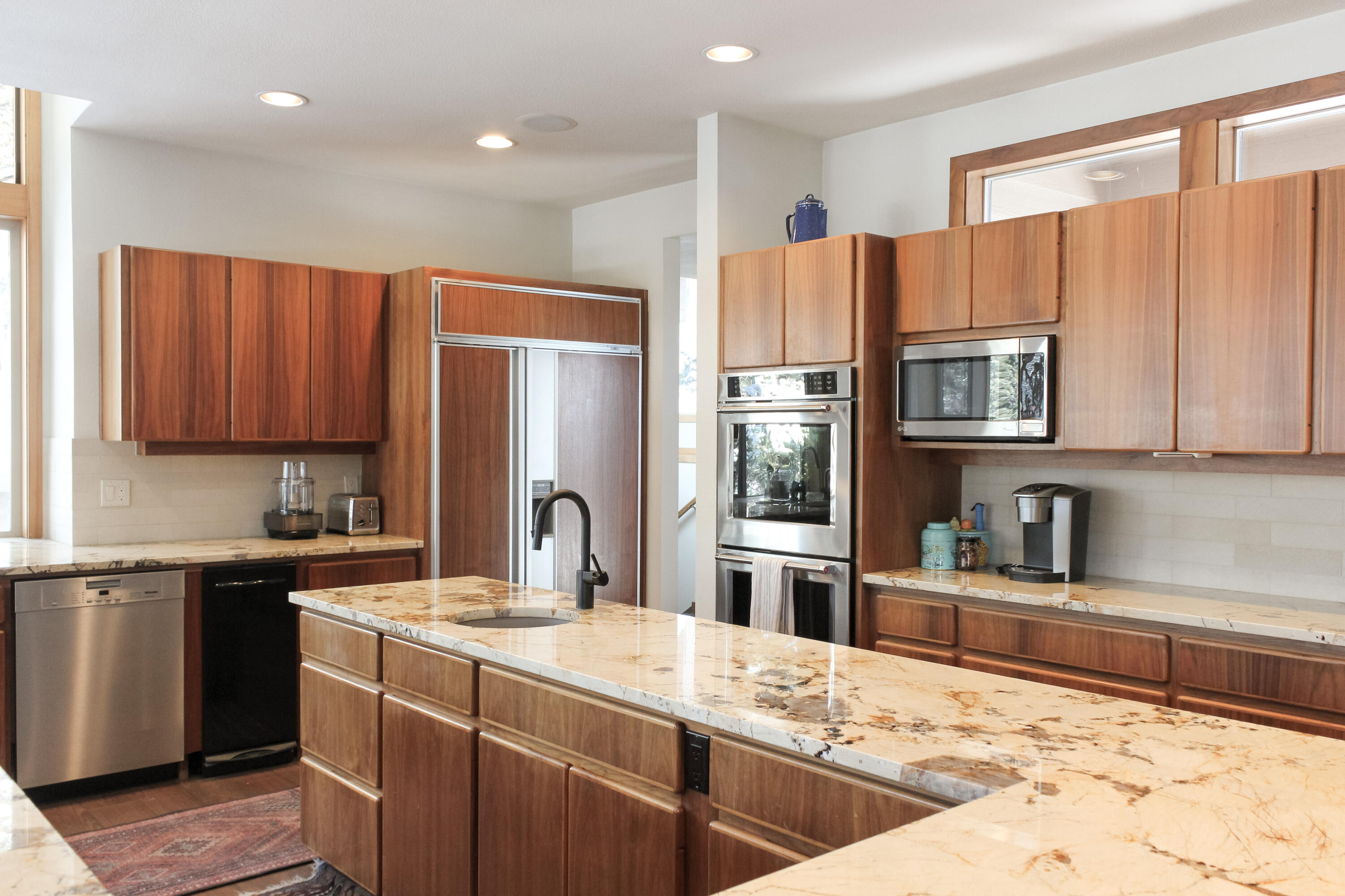 River Bluff Estate - Residential