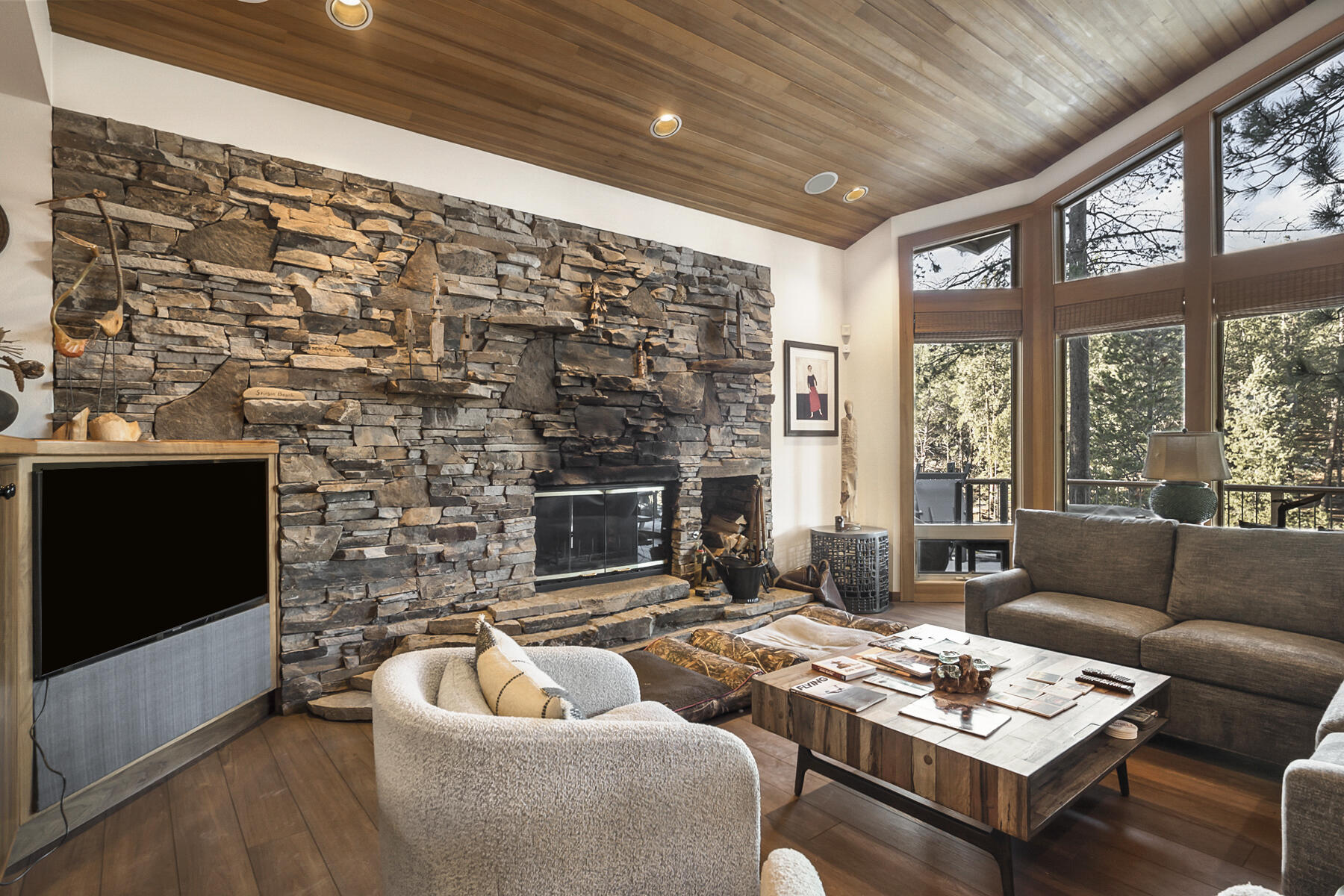 River Bluff Estate - Residential