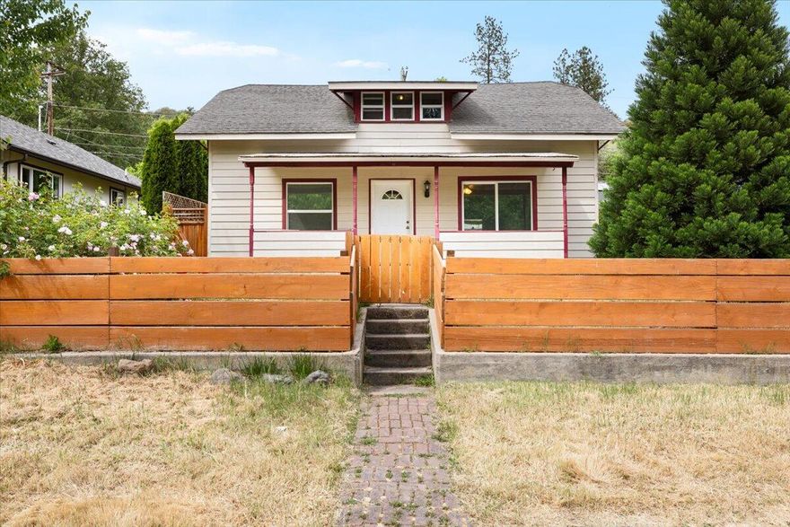 Motivated Seller willing to consider all reasonable offers on this modern and updated 2/story cottage located in the historical town (now city) of Gold Hill that is close to services and just a few blocks from the ''Wild and Scenic''  Rogue River.. 2-bdrms with an office/ bonus room (could be a 3rd bdrm,as there is a closet)  2-full bathrooms (1-up/1-down)..Well laid out kitchen featuring hickory cabinets, h/w flooring and plenty of counters with all appls included. Enjoy your meals in the bright and light filled breakfast nook. Featuring a nice size indoor laundry room w/washer and dryer. Spacious living/dining areas with newer flooring and additional storage under the stairs. Enter the home thru a cozy covered front porch great for relaxing and sipping your favorite beverage. The back yard offers a covered patio, room for a garden and ''no-mow'' grass in upper level yard and the lot is fenced for privacy. Detached 2-car garage (with alley access) and room to park an add. vehicle.