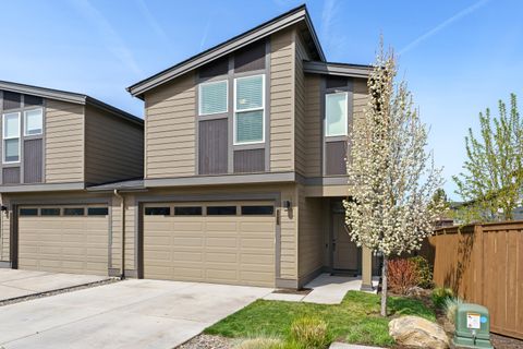 2052 NE Ancestry Court Bend OR 97701