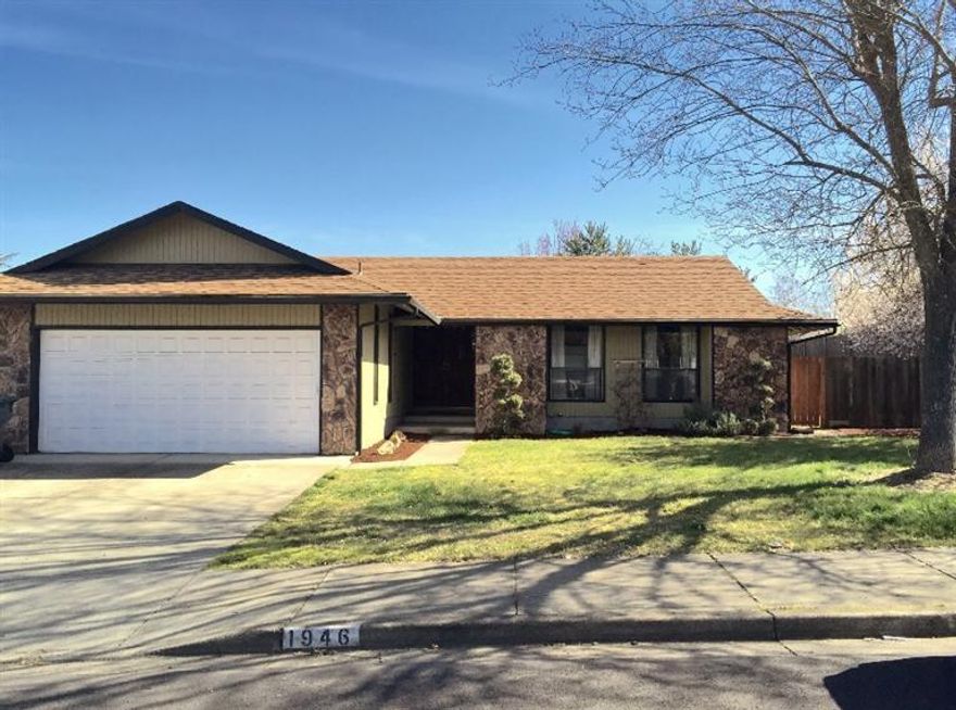 Cozy 3 bedroom, 2 bath with a walk-in closet in the master bedroom. Nice size backyard that has a garden area, storage shed, and RV parking on the side. Conveniently located in East Medford and in the Lone Pine School District.