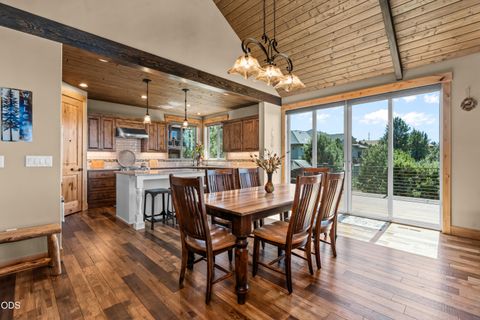 Tiny photo for 10792 Ironstone Court, Redmond, OR 97756 (MLS # 220222613)