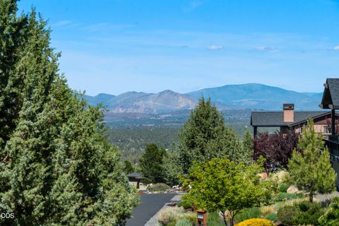 Tiny photo for 10792 Ironstone Court, Redmond, OR 97756 (MLS # 220222613)