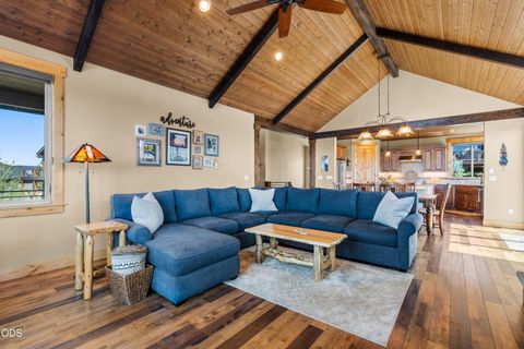Tiny photo for 10792 Ironstone Court, Redmond, OR 97756 (MLS # 220222613)