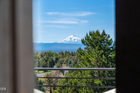 Tiny photo for 10792 Ironstone Court, Redmond, OR 97756 (MLS # 220222613)