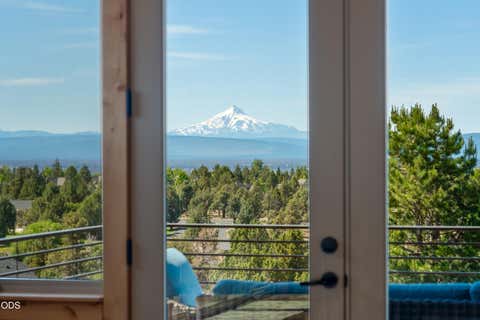 Tiny photo for 10792 Ironstone Court, Redmond, OR 97756 (MLS # 220222613)
