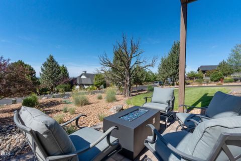 Tiny photo for 10792 Ironstone Court, Redmond, OR 97756 (MLS # 220222613)