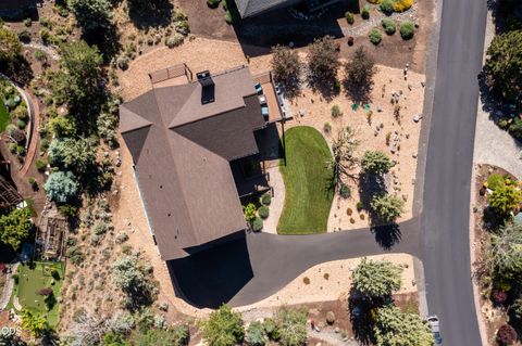 Tiny photo for 10792 Ironstone Court, Redmond, OR 97756 (MLS # 220222613)