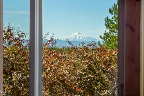 Tiny photo for 10792 Ironstone Court, Redmond, OR 97756 (MLS # 220222613)