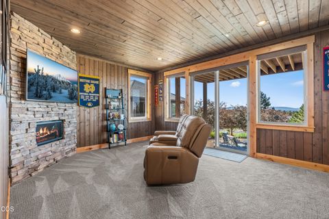 Tiny photo for 10792 Ironstone Court, Redmond, OR 97756 (MLS # 220222613)
