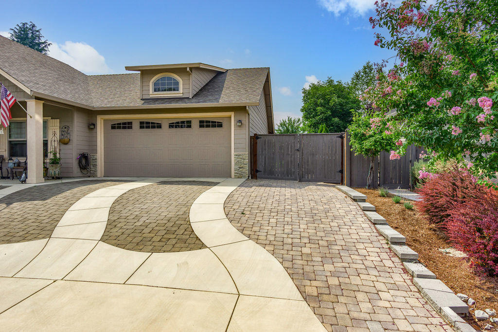 Vineyard View - Residential