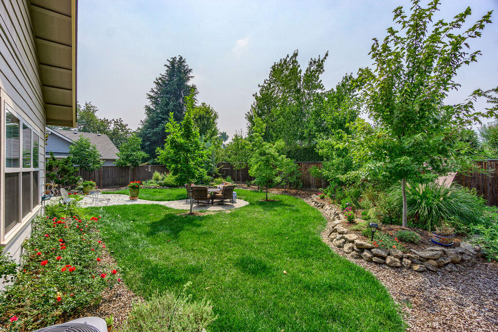 Vineyard View - Residential