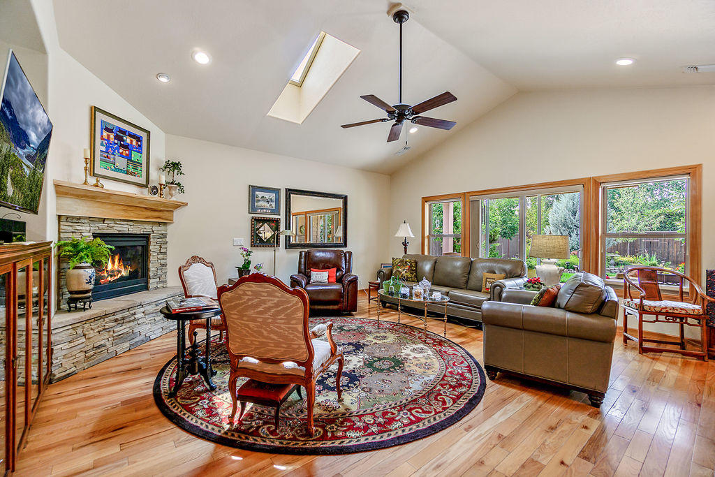 Vineyard View - Residential