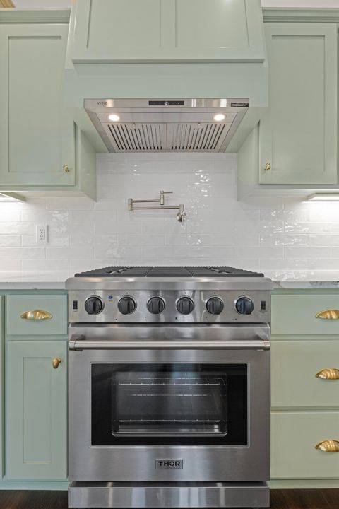 Tiny photo for 1240 Lighthouse Lane, Brookings, OR 97415 (MLS # 220212169)