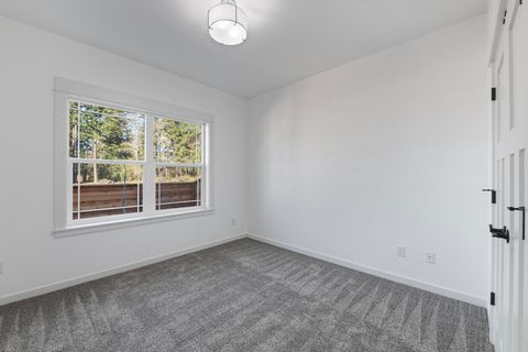 Tiny photo for 1240 Lighthouse Lane, Brookings, OR 97415 (MLS # 220212169)