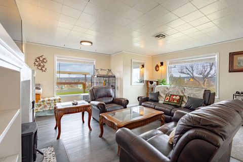 Tiny photo for 1030 S Adams Drive, Madras, OR 97741 (MLS # 220213587)