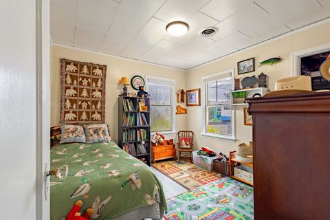 Tiny photo for 1030 S Adams Drive, Madras, OR 97741 (MLS # 220213587)