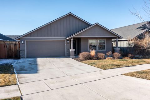 473 NW 30th Street Redmond OR 97756