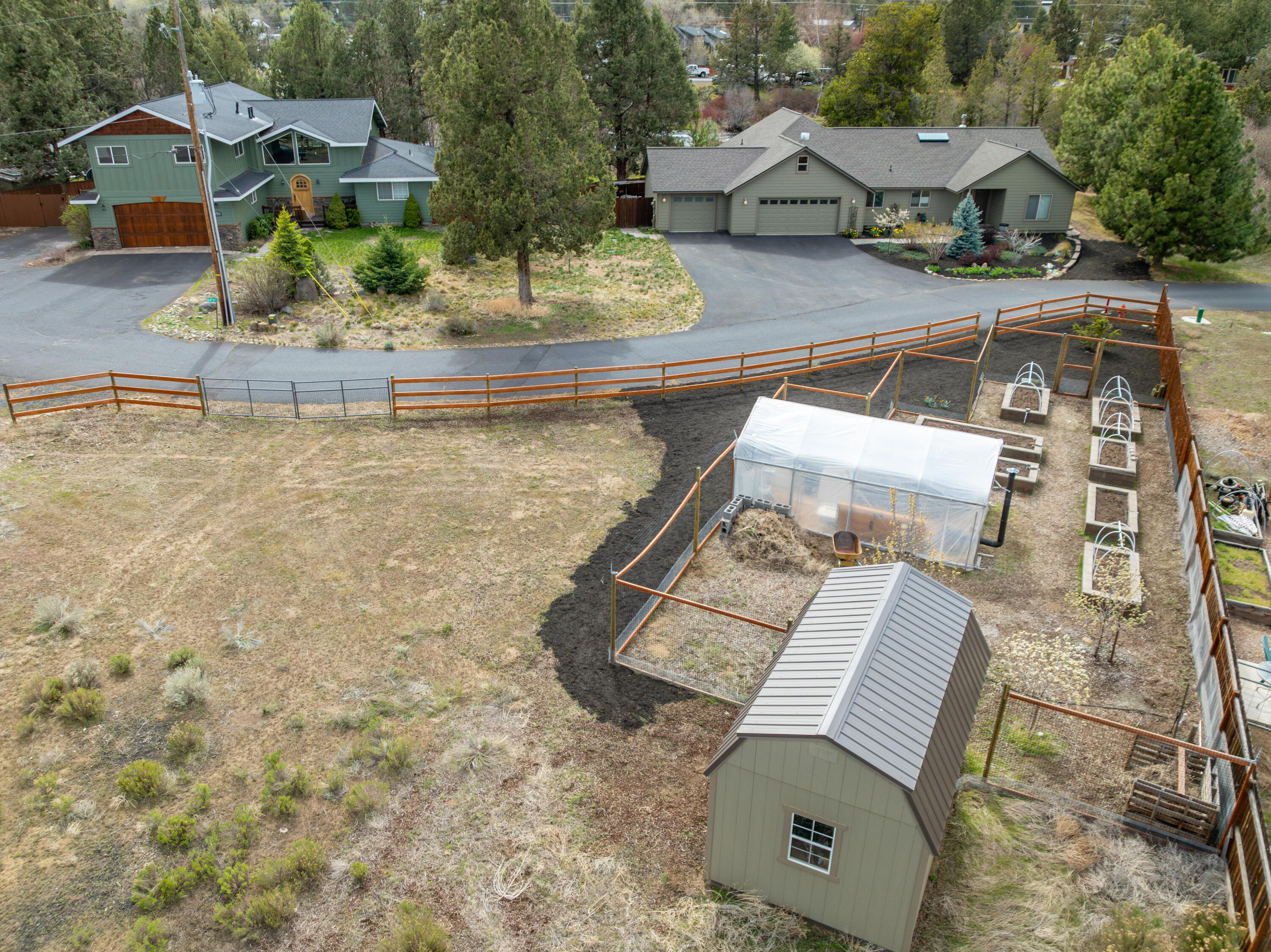 Townsite Of Laidlaw - Residential