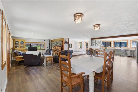 Tiny photo for 40875 Peoples Drive, Lebanon, OR 97355 (MLS # 220216927)