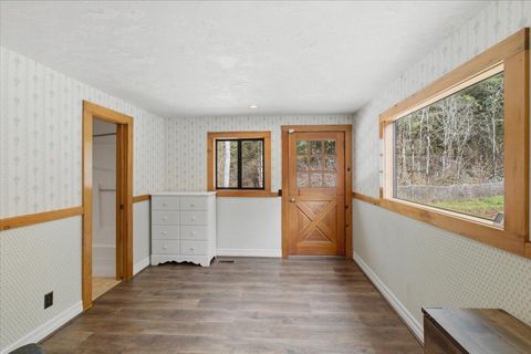 Tiny photo for 40875 Peoples Drive, Lebanon, OR 97355 (MLS # 220216927)