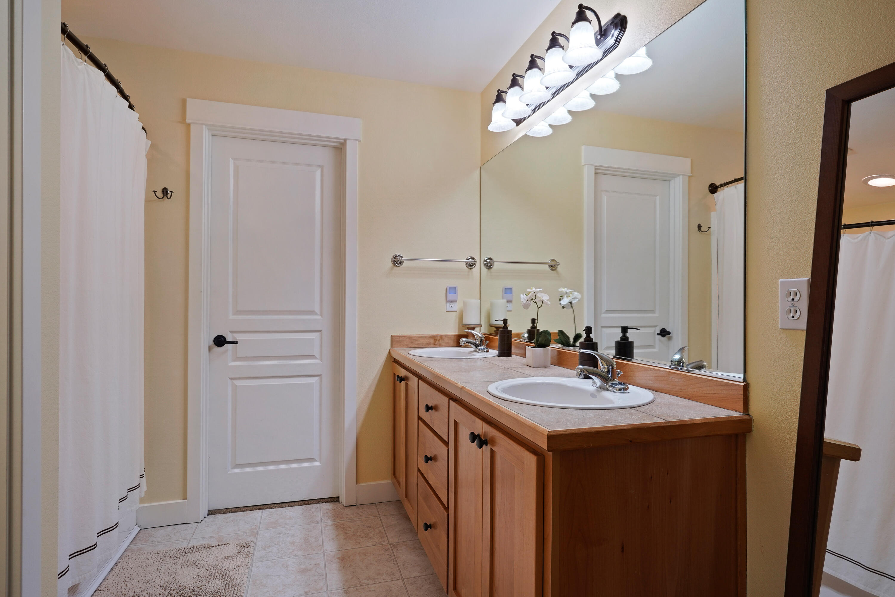 Skyliner Summit - Residential