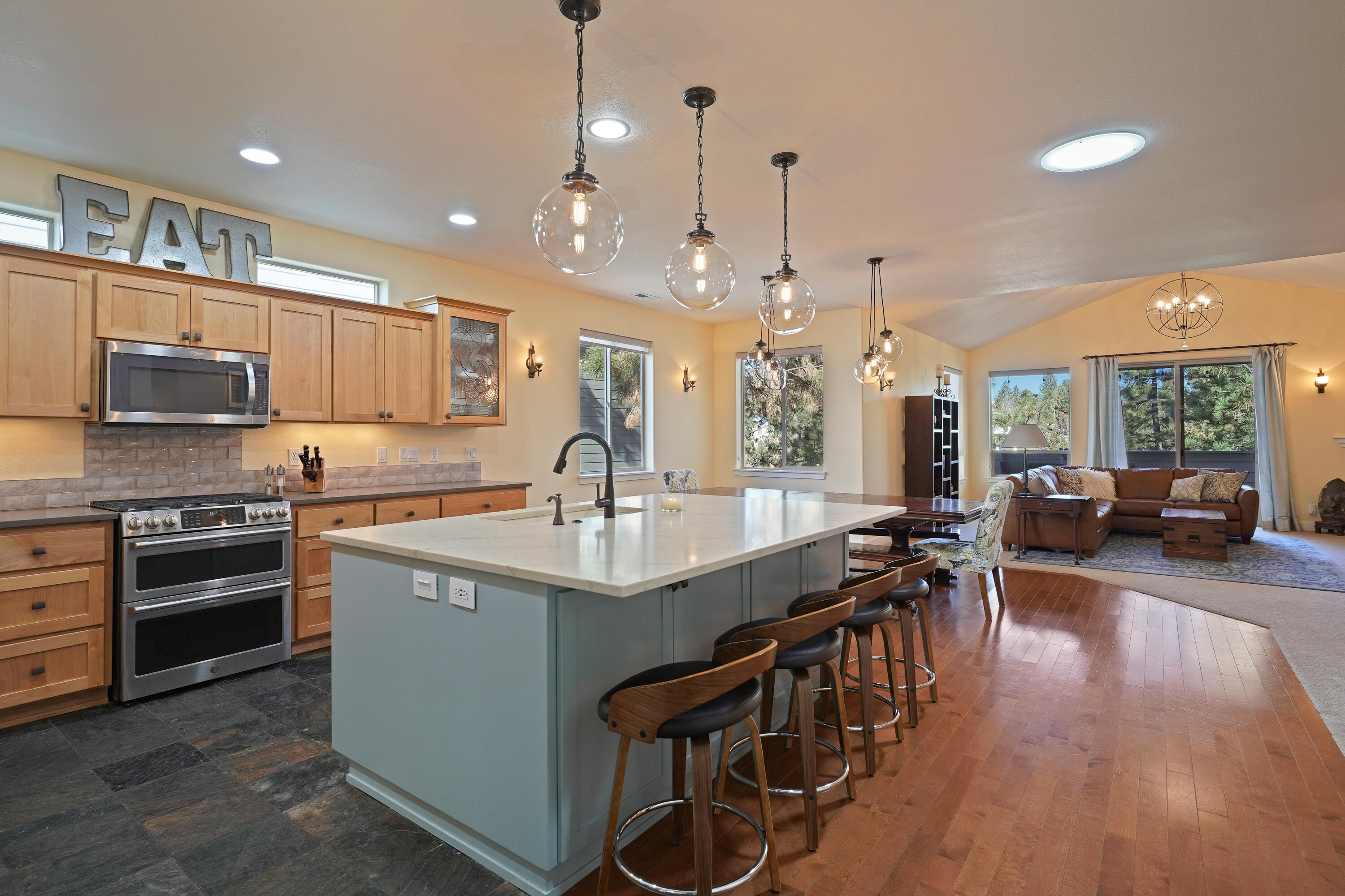 Skyliner Summit - Residential